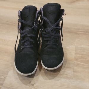 Geox Black Suede and Grey Fabric Sneakers Size 39/8.5 Bought In Italy EUC